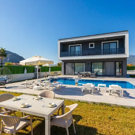 ヴィラ Grand Yasar 4 *