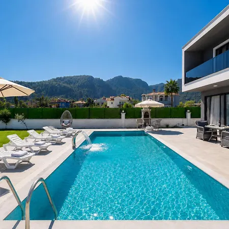 Grand Yasar 4 Villa Okcular