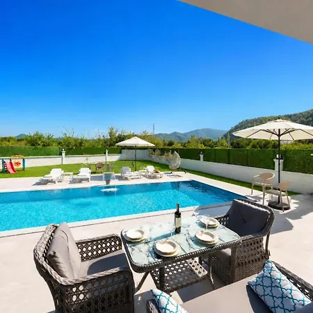 Grand Yasar 4