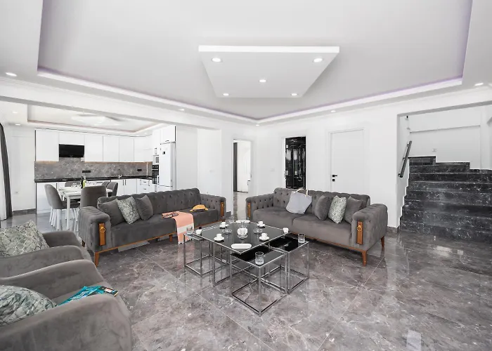 Grand Yasar 4 ヴィラ Okcular