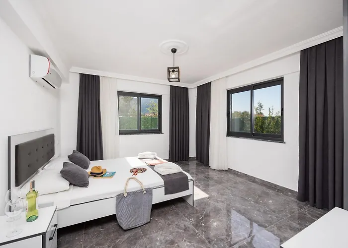 ヴィラ Grand Yasar 4 Okcular