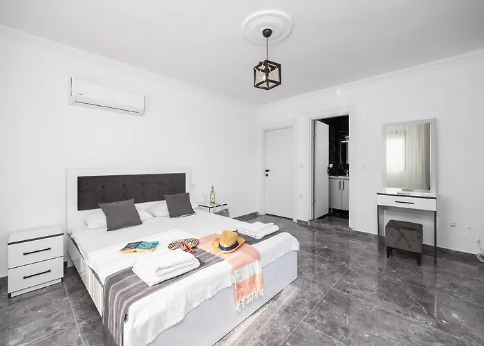 Villa Grand Yasar 4 *