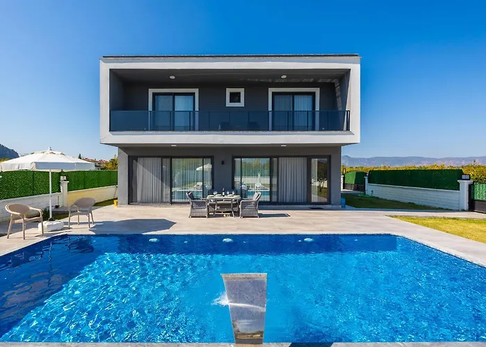 ヴィラ Grand Yasar 4 Okcular